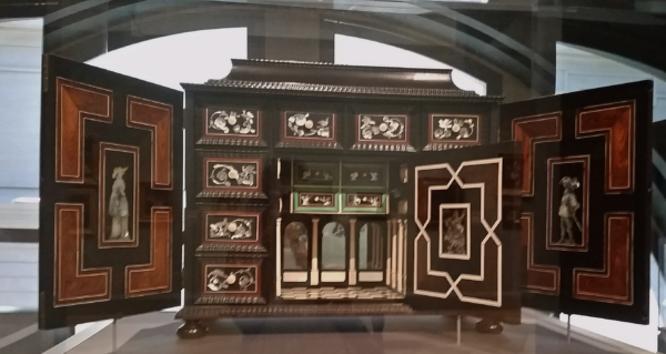 Cabinet olandese, 1640 circa, Metropolitan Museum of New York